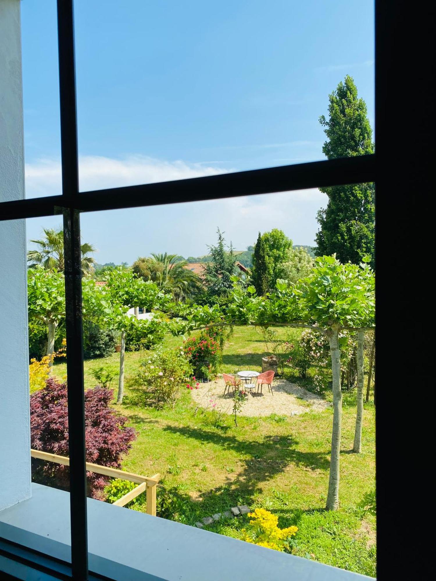 Ferienwohnung La Bastide De Guiche Entre Ocean Et Montagnes Exterior foto